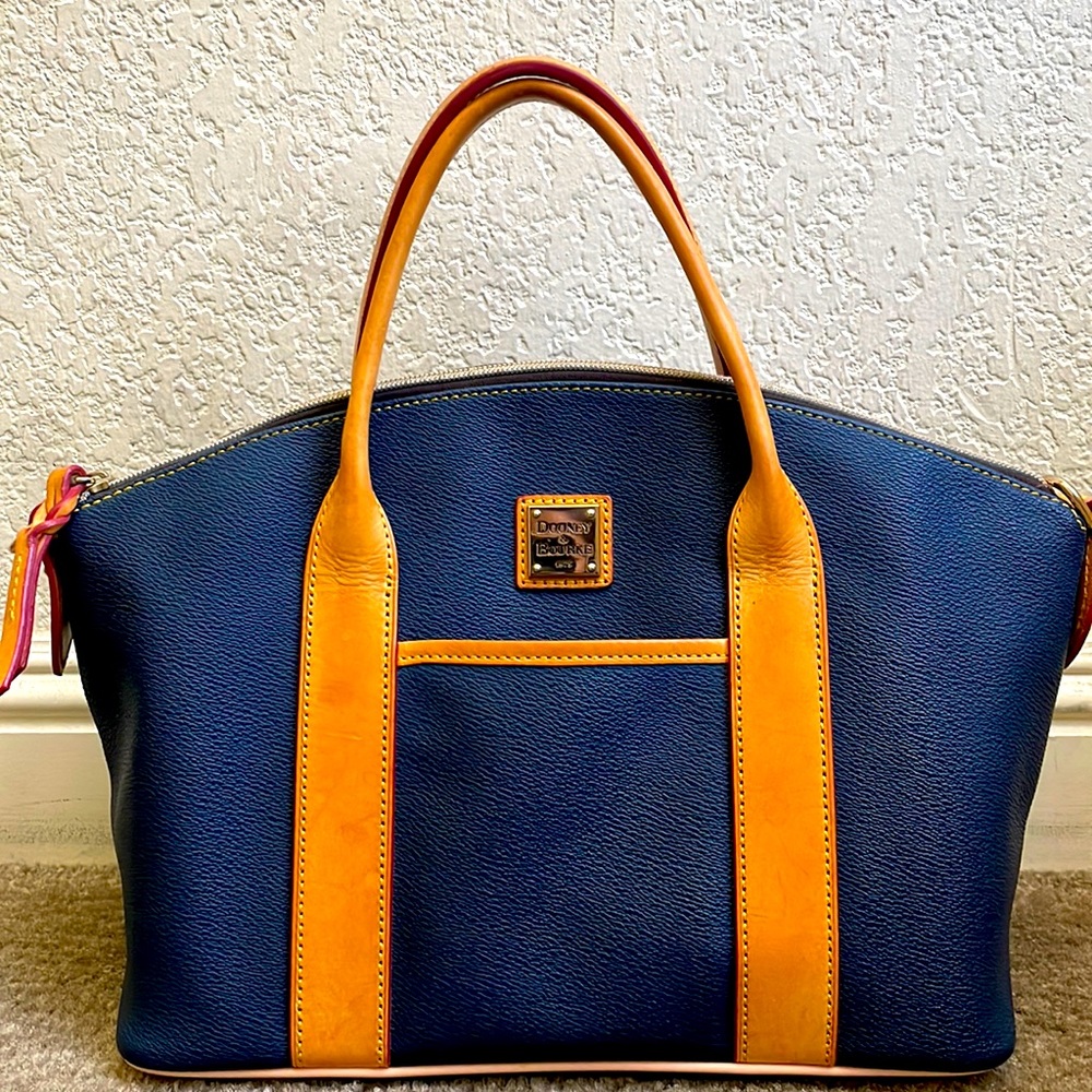 dooney and bourke bag